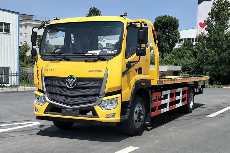 รถกู้ภัยบนท้องถนน